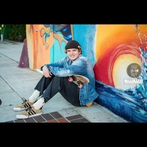 Meet your Posher, Eli